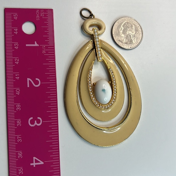 ART Signed Oversized Pendant - Picture 12 of 12